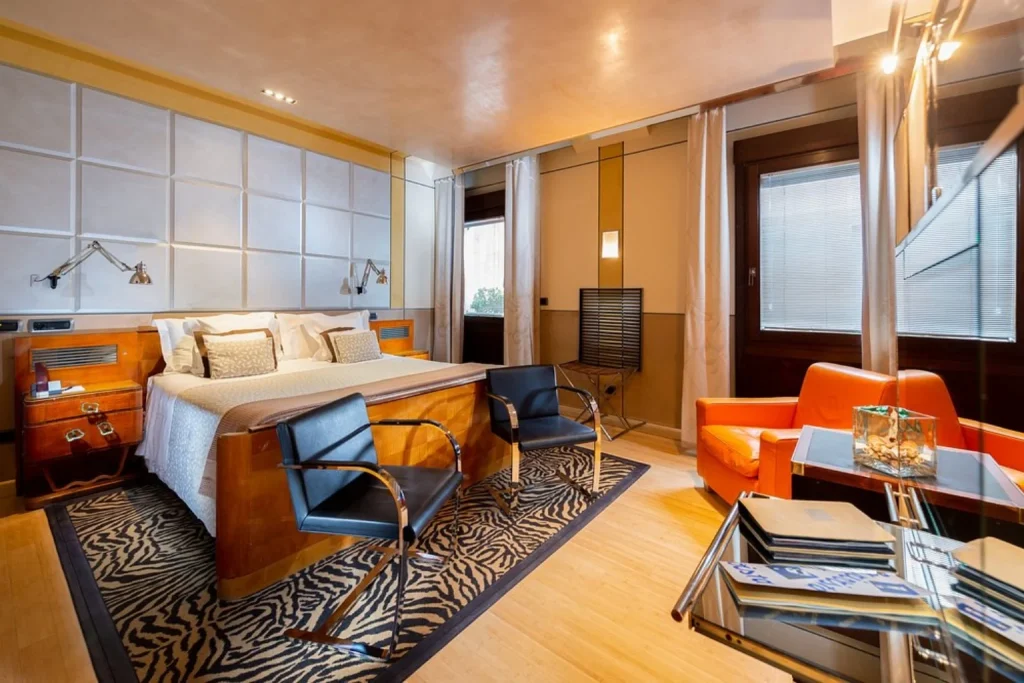 Art Deco bedroom at Ca’ Pisani Hotel in Venice